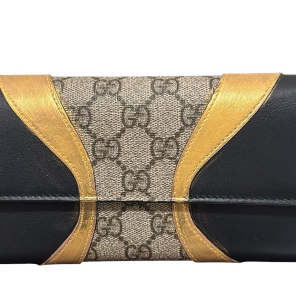 GUCCI GG PATTERN WALLET IN MINT CONDITION AUTHENTIC NWOT